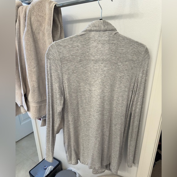 GUC Lou & Grey Cotton Drape Cardigan Light Gray size XS - Picture 3 of 3